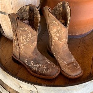 Smoky Mountain Marilyn Leather Cowgirl Boots